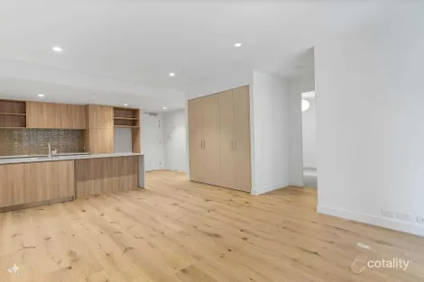 2/20 Wardens Walk, Coburg, VIC 3058