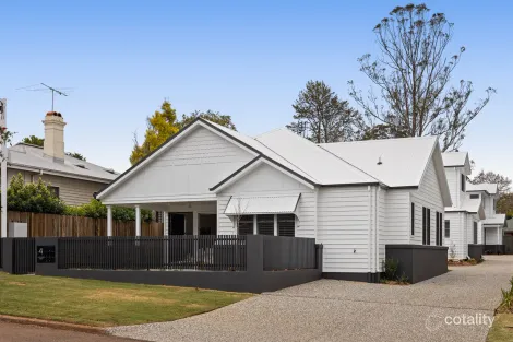 Property photo of 4 Wonderley Street Mount Lofty QLD 4350