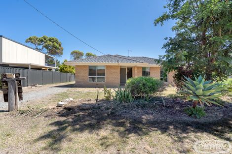 15 Maroonah Rd, Golden Bay, WA 6174
