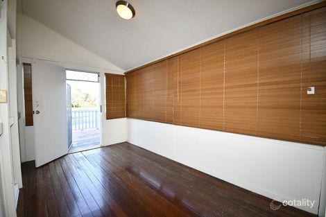 Property photo of 398 Quay Street Depot Hill QLD 4700