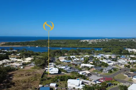 18 Lighthouse Dr, Boyne Island, QLD 4680