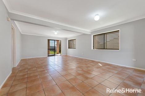 Property photo of 50 Cadogan Street Carindale QLD 4152