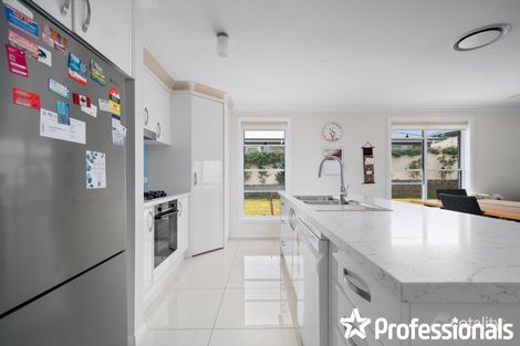 Property photo of 12 McGillan Drive Kelso NSW 2795