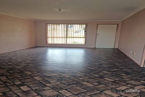 Property photo of 36 Tuggerah Circuit Flinders NSW 2529