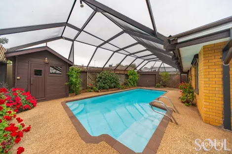 1 Grimison Ave, Griffith, NSW 2680
