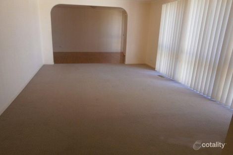 Property photo of 9 Derry Close Endeavour Hills VIC 3802