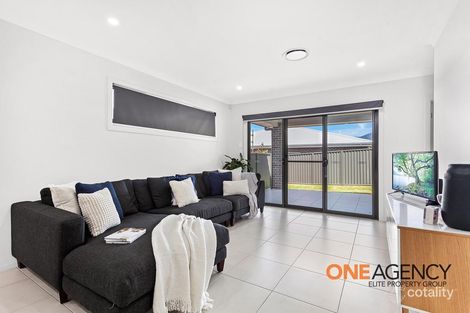 Property photo of 16 Farmgate Crescent Calderwood NSW 2527