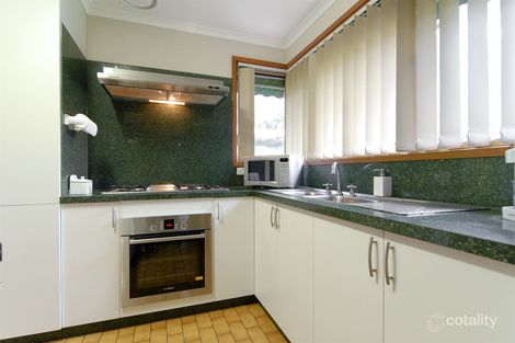 Property photo of 140 Lyrebird Drive Carrum Downs VIC 3201
