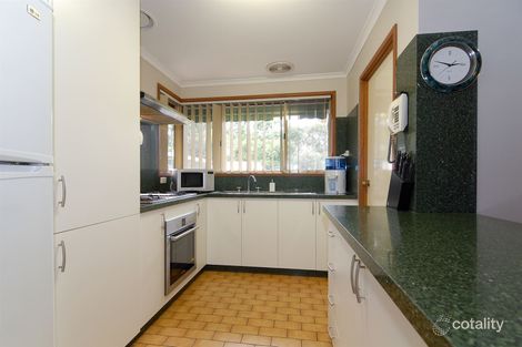 Property photo of 140 Lyrebird Drive Carrum Downs VIC 3201