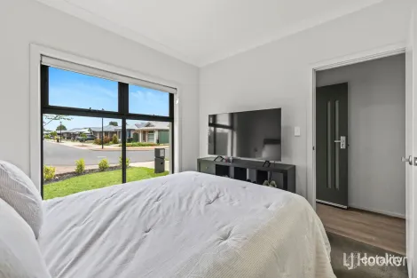 Property photo of 23 Heysen Circuit Andrews Farm SA 5114