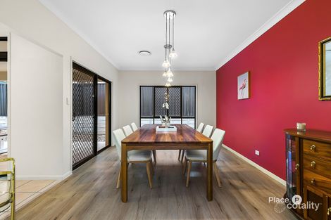 Property photo of 90 Brookeside Crescent Seventeen Mile Rocks QLD 4073