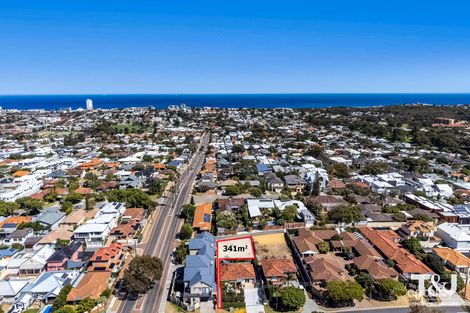 Property photo of 131 Grand Promenade Doubleview WA 6018