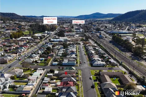 Property photo of 37 Chifley Road Lithgow NSW 2790
