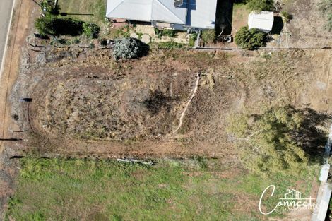 30 Cowan Rd, York, WA 6302