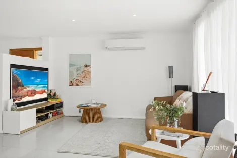 Property photo of 99 O'Donnell Drive Figtree NSW 2525