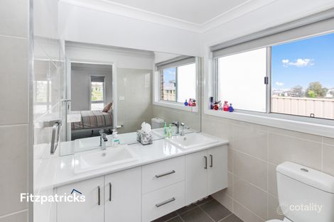 Property photo of 21 Cootamundra Boulevard Gobbagombalin NSW 2650