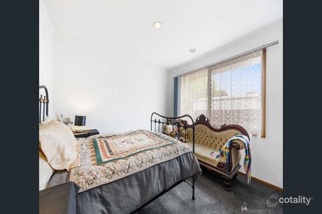 Property photo of 52 Mowbray Crescent Kurunjang VIC 3337