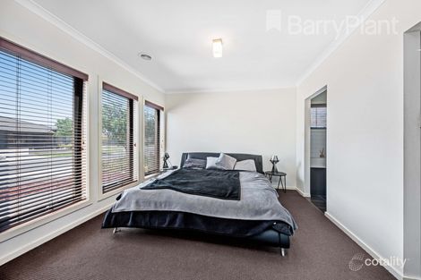 Property photo of 34 Mayesbrook Road Manor Lakes VIC 3024