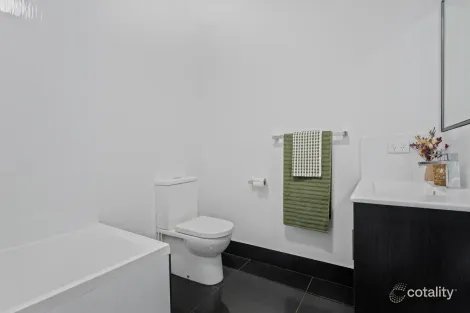 Property photo of 8/7 Livingstone Street Yeerongpilly QLD 4105