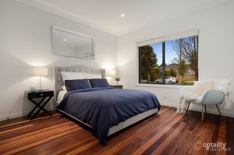 Property photo of 39 Norfolk Circuit Doncaster VIC 3108