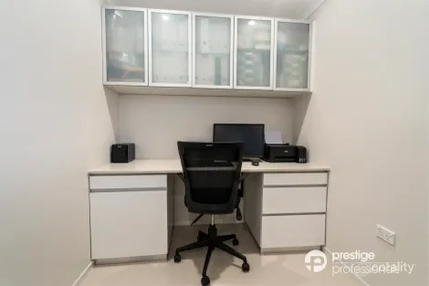 Property photo of 58 Elouera Crescent Moorebank NSW 2170
