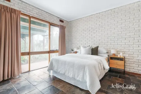 Property photo of 8 Ashdale Grove Eltham VIC 3095