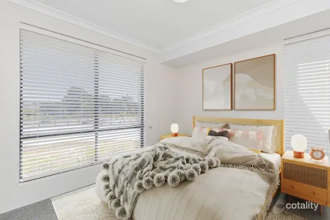 Property photo of 15 Perinone Glade Brabham WA 6055