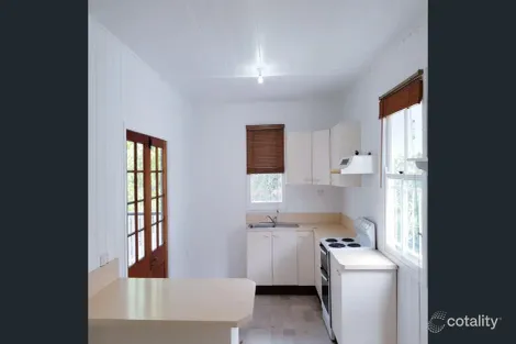 Property photo of 27 Connor Street Kangaroo Point QLD 4169