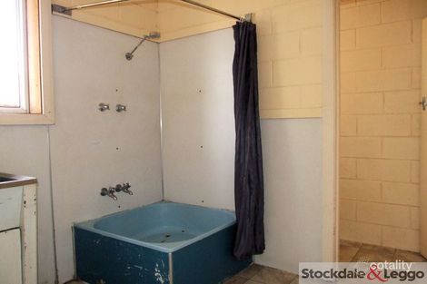 Property photo of 27 Bennett Street Moe VIC 3825