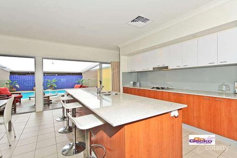 Property photo of 70 Mossvale Drive Wakerley QLD 4154