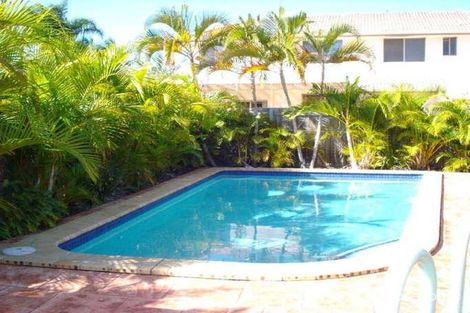 Property photo of 35 Kawana Crescent Ashmore QLD 4214