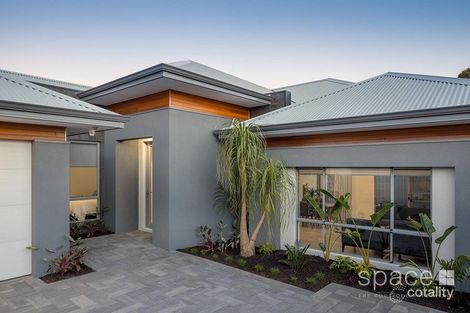 Property photo of 242 Preston Point Road Bicton WA 6157