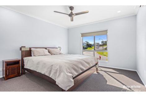 Property photo of 29 Waterview Drive Lammermoor QLD 4703