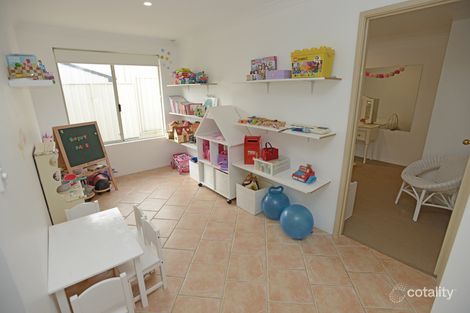 Property photo of 8 Gandossi Court Success WA 6164