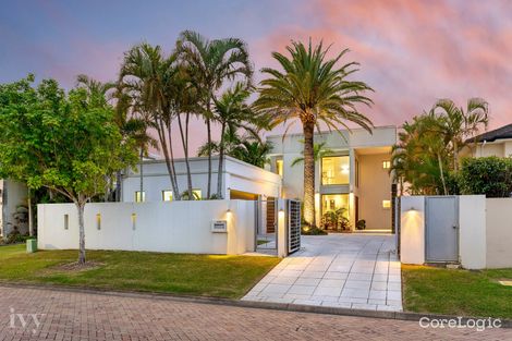 Property photo of 8056 Riverside Drive Hope Island QLD 4212