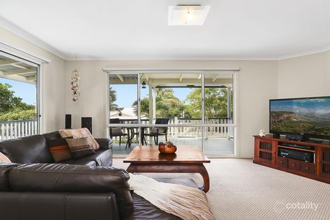 Property photo of 43 Wavecrest Drive Castaways Beach QLD 4567