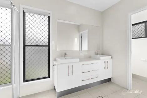 Property photo of 25A Jainba Street Indooroopilly QLD 4068