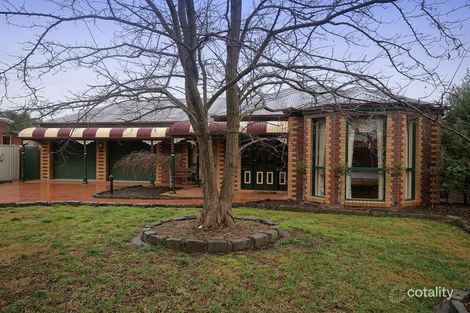 16 Queen Victoria Cres, Taylors Lakes, VIC 3038