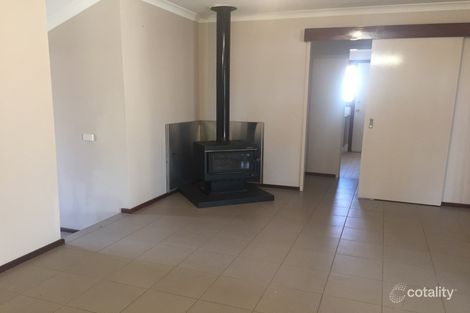 Property photo of 4 Hunter Place Northam WA 6401