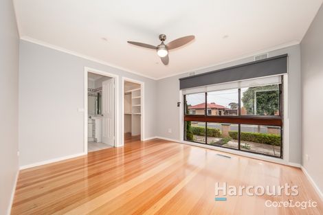 Property photo of 81 Redditch Crescent Deer Park VIC 3023