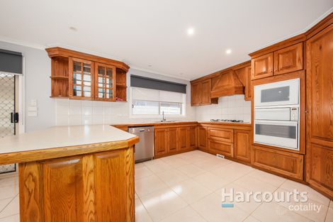 Property photo of 81 Redditch Crescent Deer Park VIC 3023