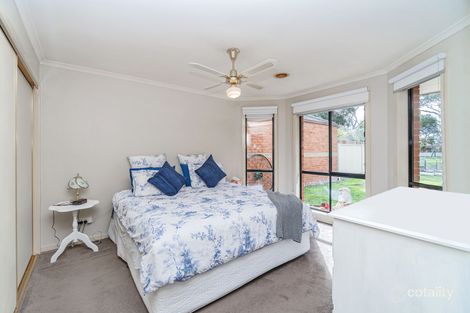 Property photo of 7 Connell Walk Roxburgh Park VIC 3064