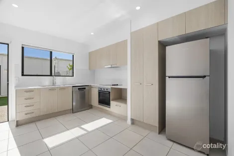 Property photo of 29 Stephen Crescent Nirimba QLD 4551