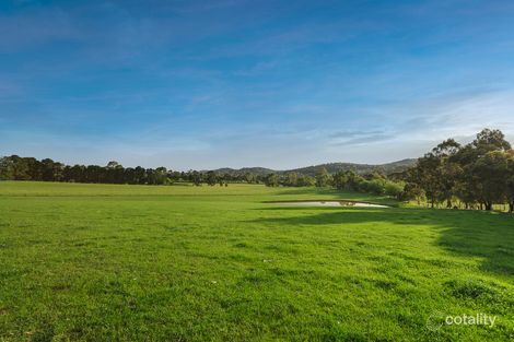 10 Uplands Rd, Chirnside Park, VIC 3116