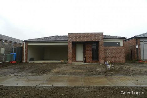 Property photo of 23 Fleuve Rise Clyde North VIC 3978