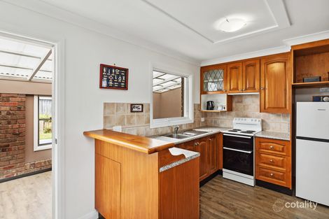 Property photo of 8 Cudgee Close Green Point NSW 2251