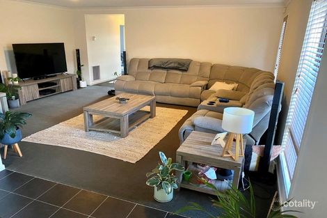 Property photo of 2 Massimo Way Korumburra VIC 3950