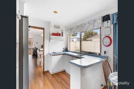 Property photo of 52 Mowbray Crescent Kurunjang VIC 3337
