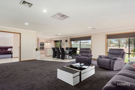 Property photo of 4 Peake Court Ascot VIC 3551