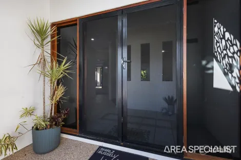 Property photo of 42 Starboard Circuit Shoal Point QLD 4750